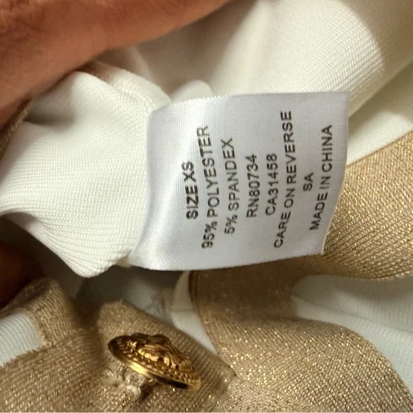 White and Gold V-Neck Long Sleeve Dress - Picture 5 of 7